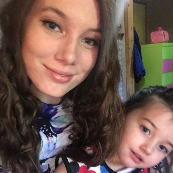 Meet your Posher, Carley - Picture 6 of 8